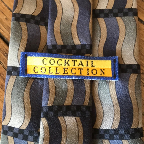 Pair of ties Jones New York and Cocktail Coll - Picture 4 of 5